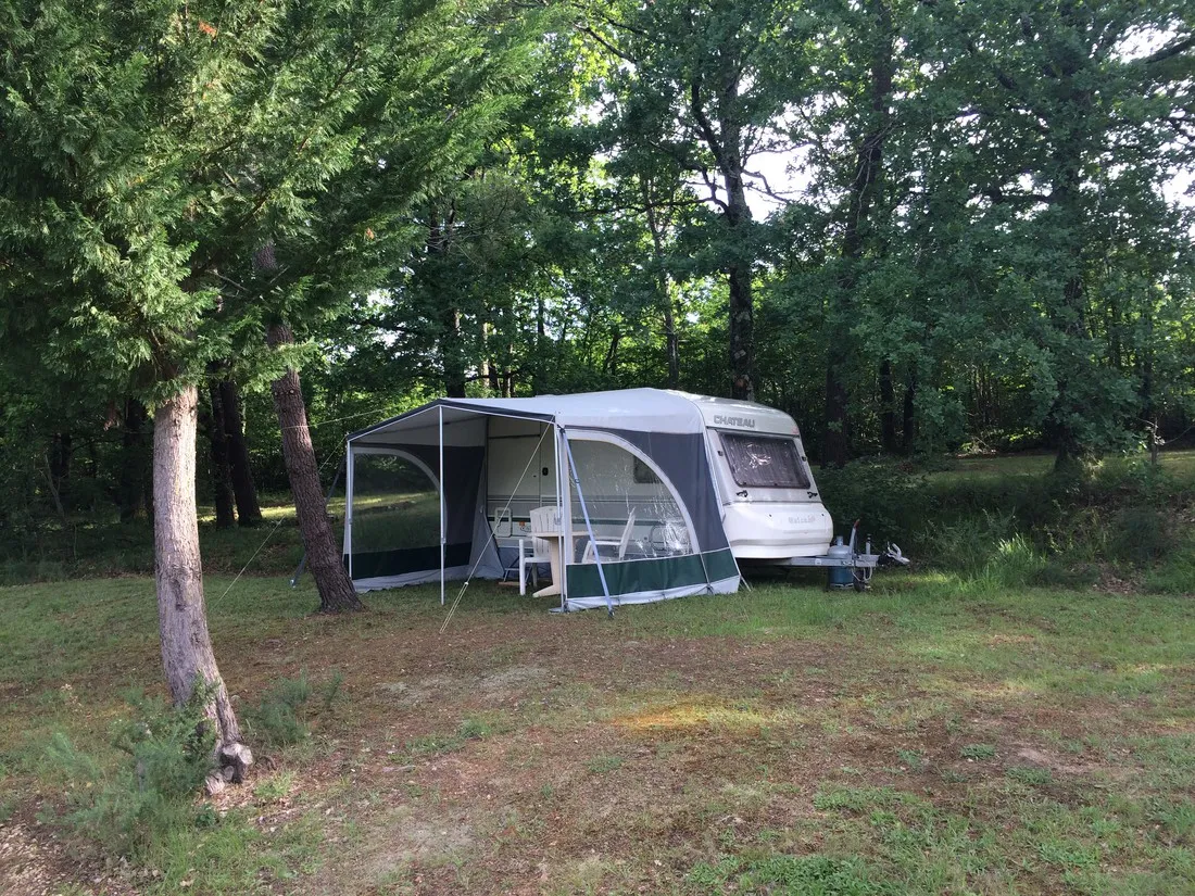 le-coteau-de-lherm-naturisten-rouffignac-st-cernin-de-reilhac-hpwbg