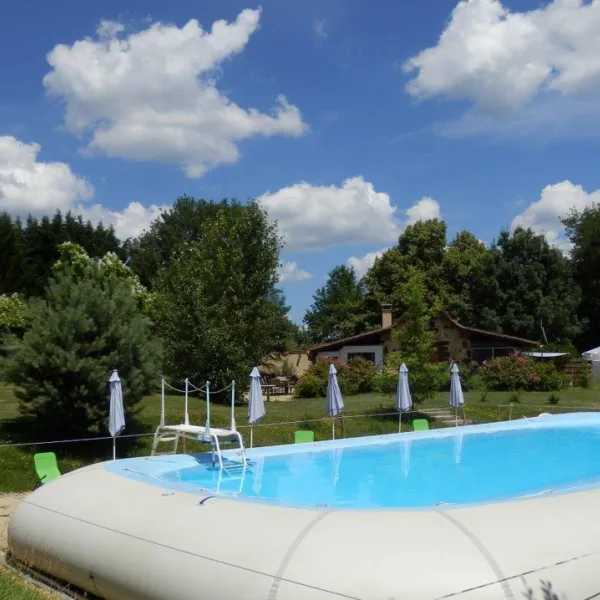 le-coteau-de-lherm-naturisten-rouffignac-st-cernin-de-reilhac-skscu
