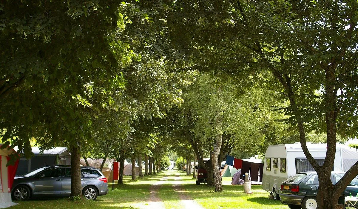 camping-des-2-rives-etang-sur-arroux-uknav