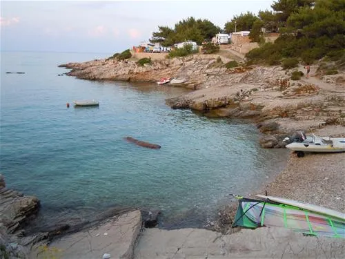 camping-nudist-vrboska-cuw2x