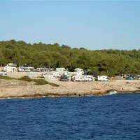 camping-nudist-vrboska-r8h8q