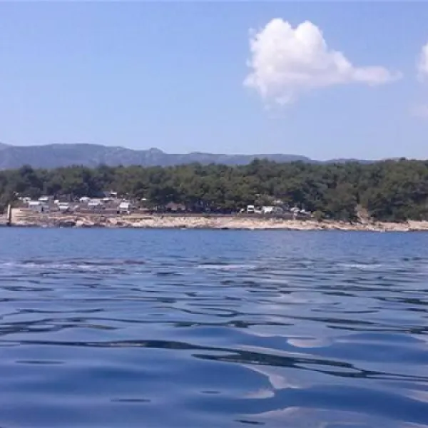 camping-nudist-vrboska-wpjkx