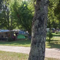 camping-la-riviere-lacave-2owem