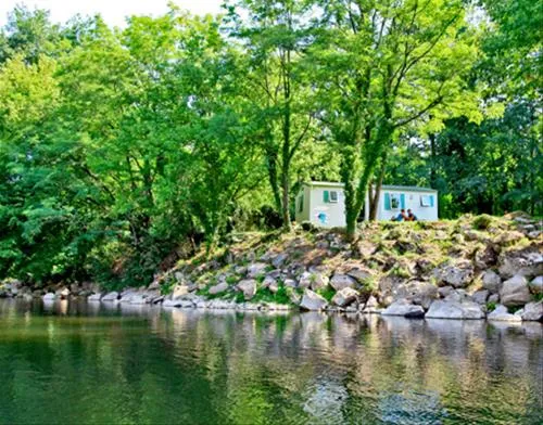 camping-la-riviere-lacave-xji9j