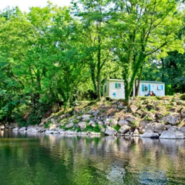 camping-la-riviere-lacave-xji9j