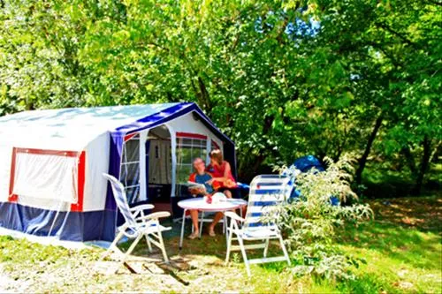camping-la-riviere-lacave-xxtde