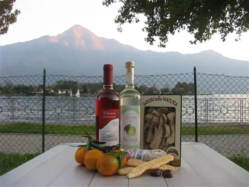 campeggio-au-lac-de-como-sorico-mknud