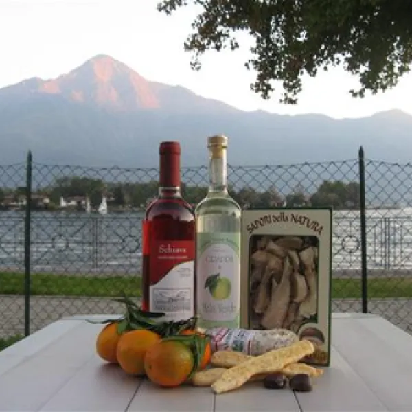 campeggio-au-lac-de-como-sorico-mknud
