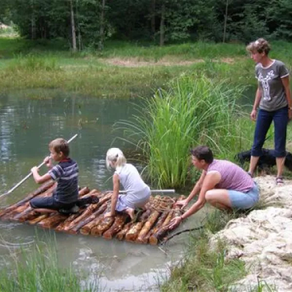 camping-aire-naturelle-terreferme-condal-xoxbt