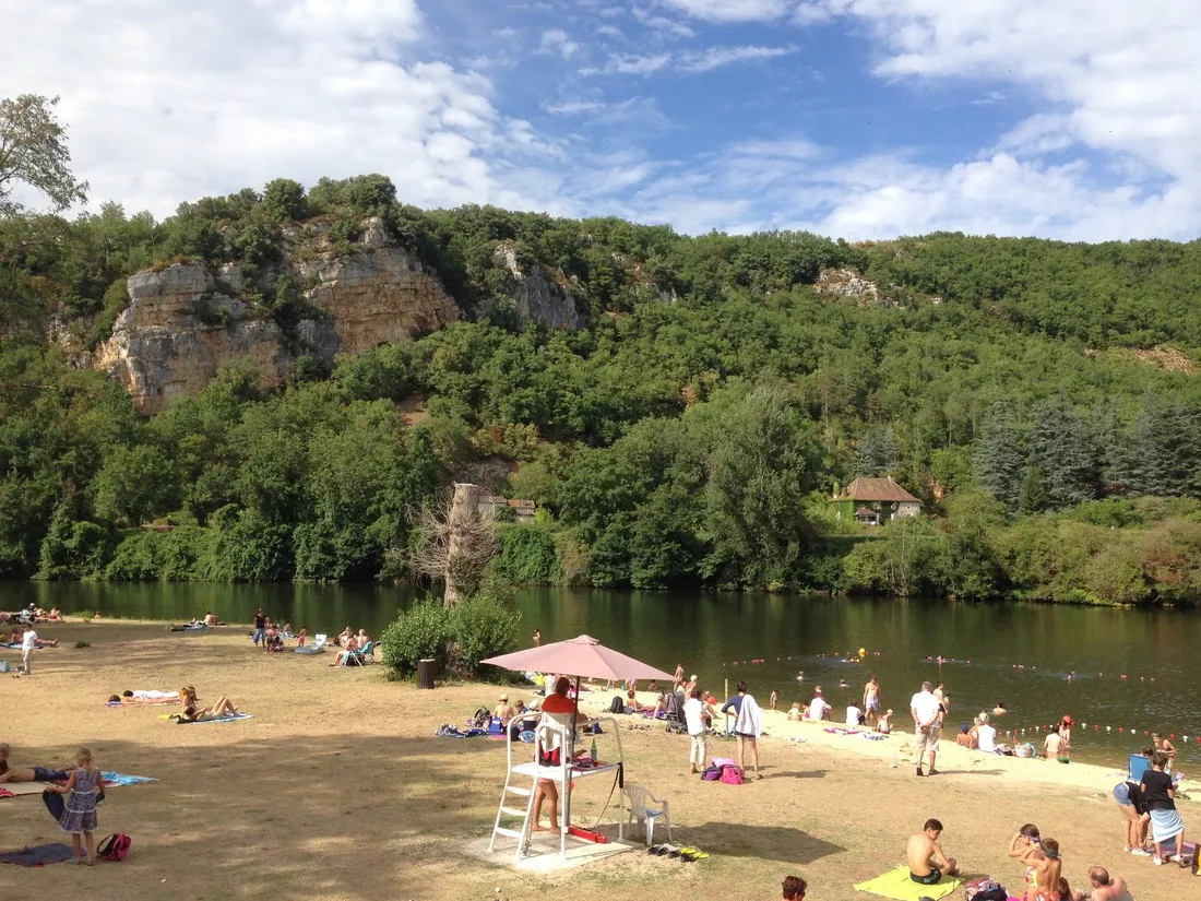 camping-de-la-plage-saint-cirq-lapopie-ahguj