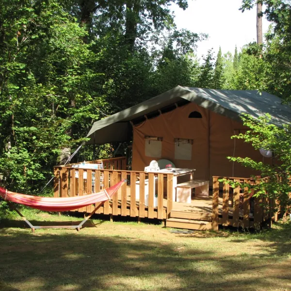 camping-la-tuque-belaye-en-quercy-kknqs