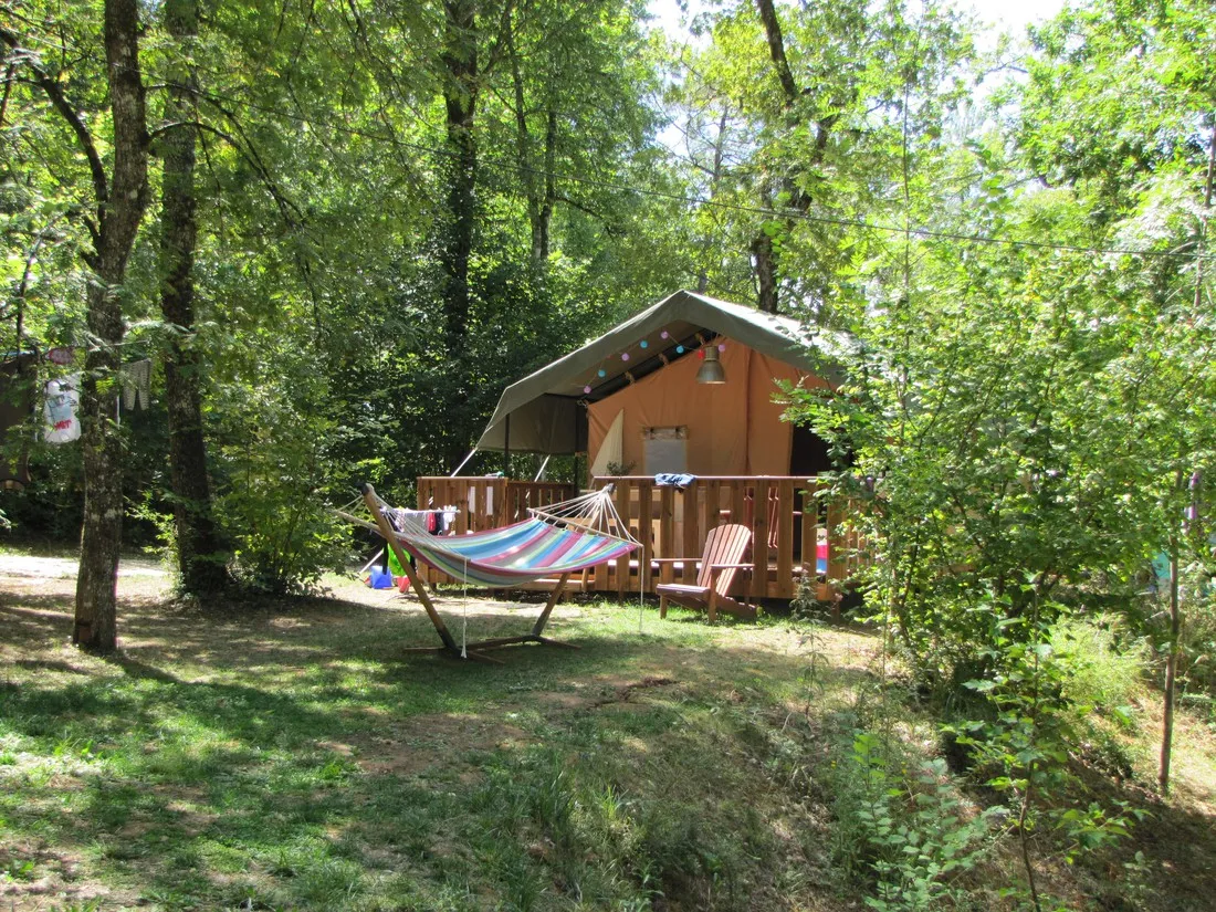 camping-la-tuque-belaye-en-quercy-v7yku