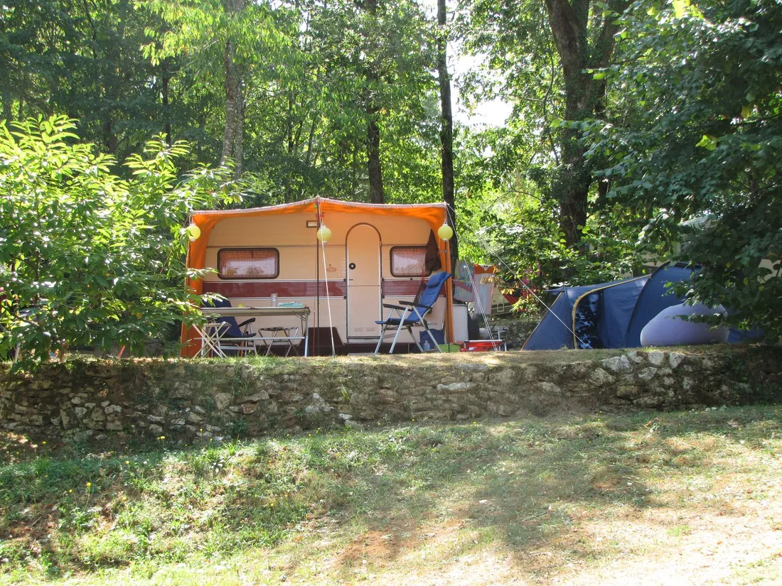 camping-la-tuque-belaye-en-quercy-zogi0