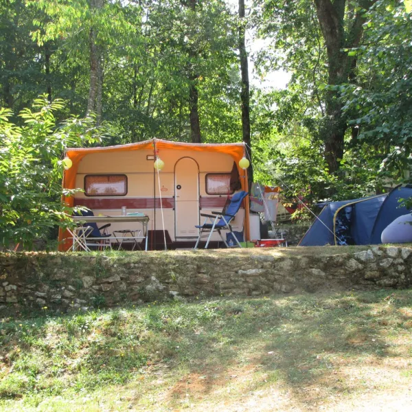 camping-la-tuque-belaye-en-quercy-zogi0