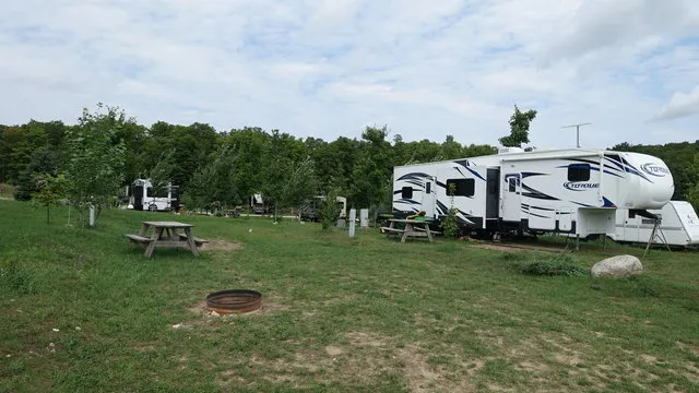chandler-hill-campground-boyne-falls-8uzdi