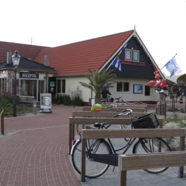 julianahoeve-renesse-z0ovu