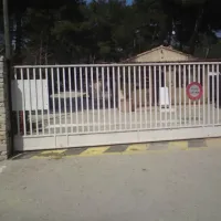 les-arbouses-le-castellet-sidzx