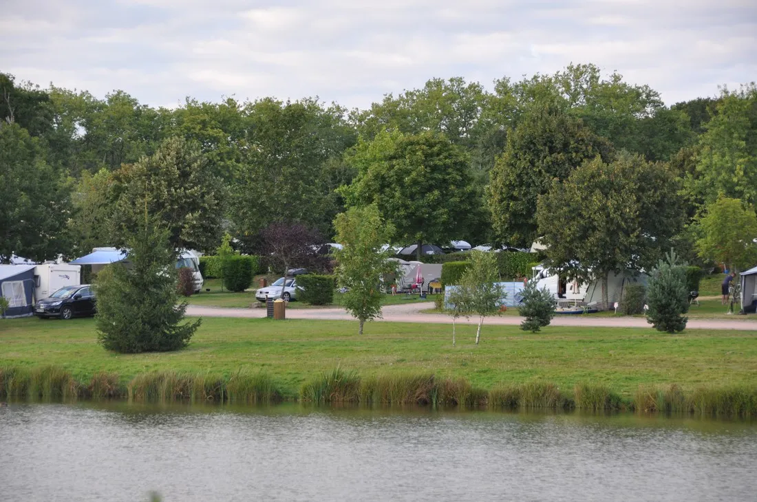 le-chateau-de-poinsouze-boussac-creuse-nvmuf