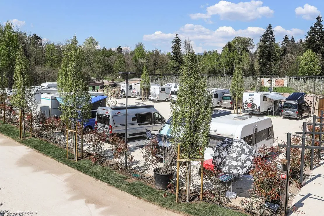 camping-montiggl-eppan-an-der-weinstrasse-5x25q