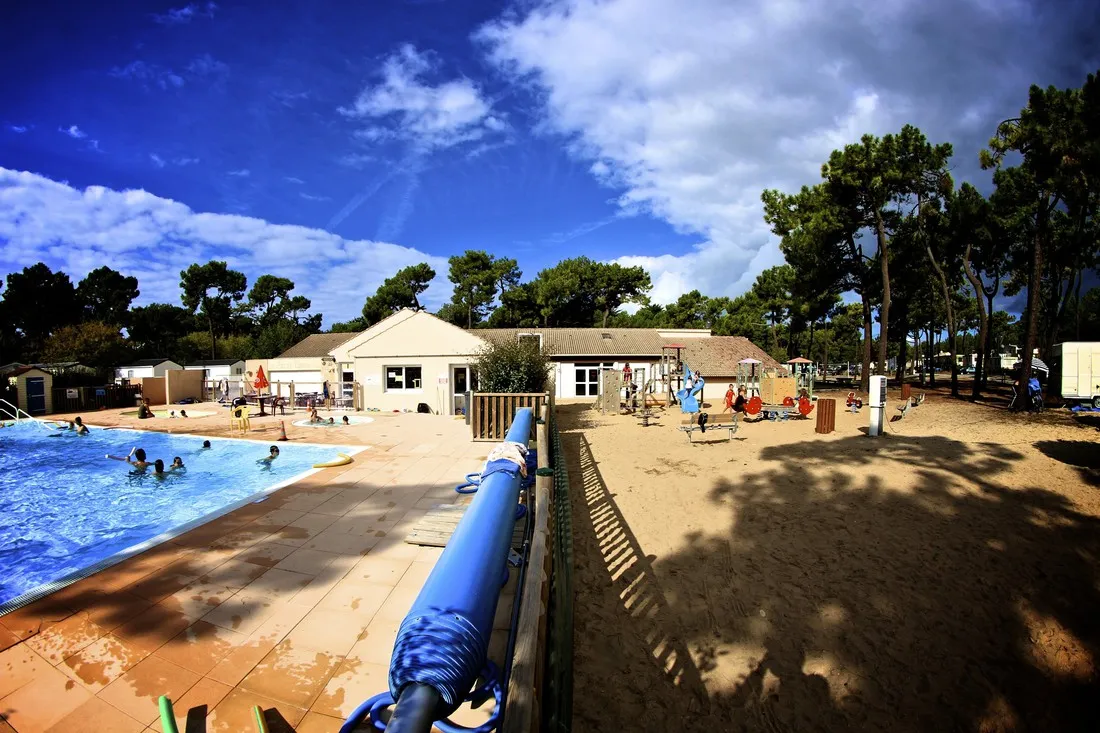 le-grand-corseau-la-barre-de-monts-vendee-0dyl4
