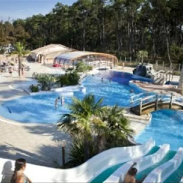 camping-soulac-plage-soulac-sur-mer-v1vej