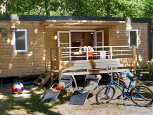 camping-soulac-plage-soulac-sur-mer-vncuf