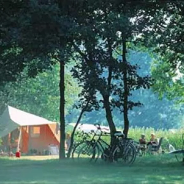 camping-de-roos-ommen-ehkmp