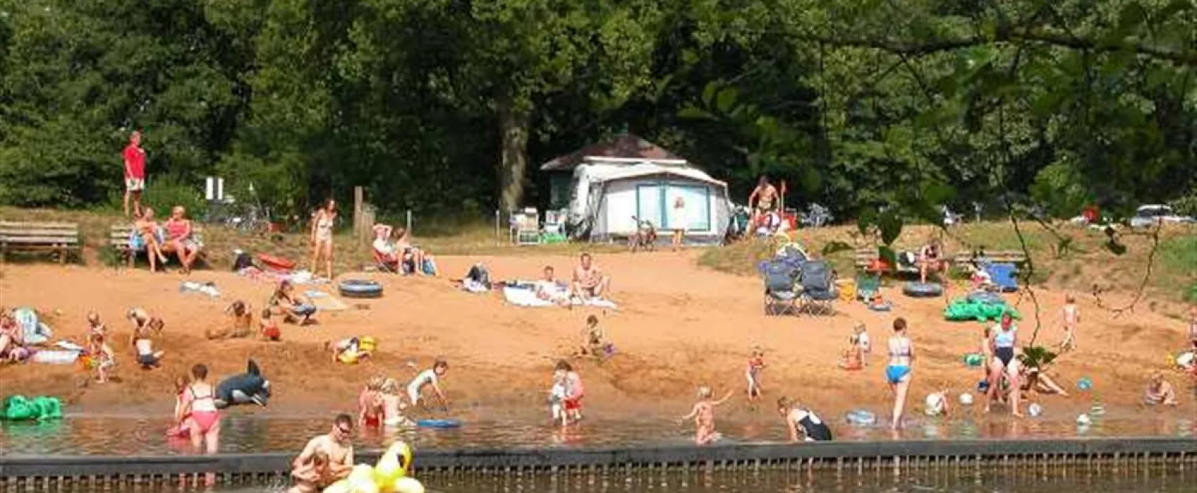 Camping De Roos