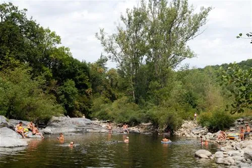 flower-camping-le-pont-du-tarn-florac-abgcu