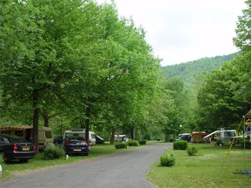 flower-camping-le-pont-du-tarn-florac-cbgqw