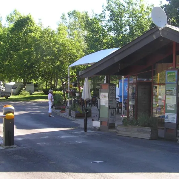flower-camping-le-pont-du-tarn-florac-cgjsx