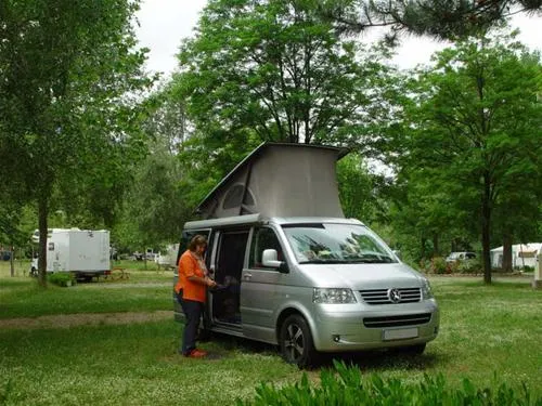 flower-camping-le-pont-du-tarn-florac-qfvme