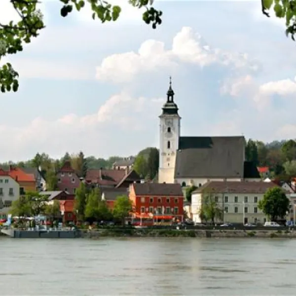 campingplatz-herberge-grein-an-der-donau-grein-m1u4u