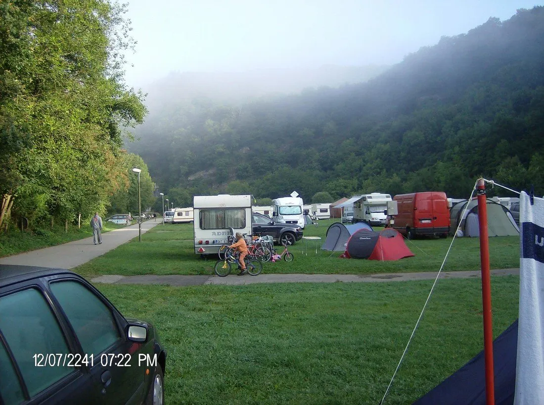 camping-lesse-houyet-bgy96