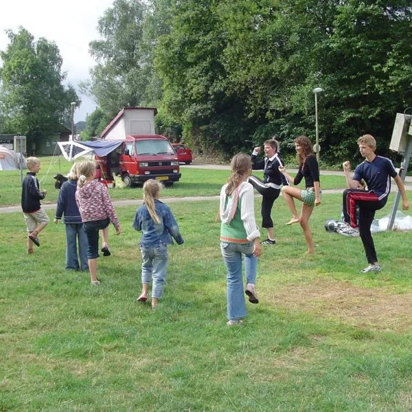 camping-lesse-houyet-s8y1j
