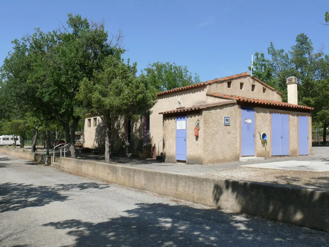 municipal-les-ruisses-les-salles-sur-verdon-z5i1l