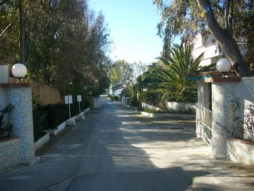 campeggio-baia-dei-coralli-punta-braccetto-cwsvg