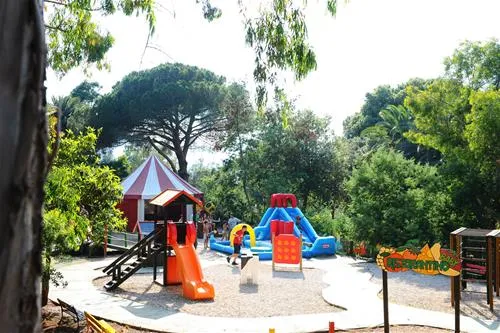 campeggio-rosselba-le-palme-portoferraio-hroaq