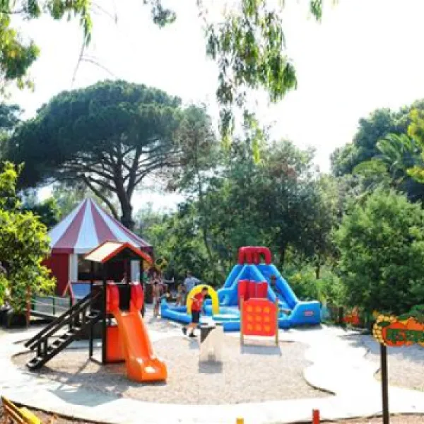 campeggio-rosselba-le-palme-portoferraio-hroaq