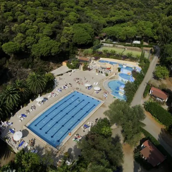 campeggio-rosselba-le-palme-portoferraio-v90yq