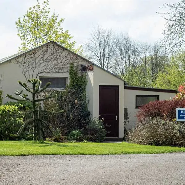 piccadilly-caravan-park-ltd-chippenham-1smzz