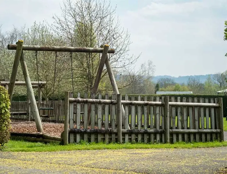piccadilly-caravan-park-ltd-chippenham-j3jtz
