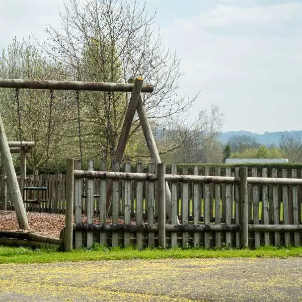 piccadilly-caravan-park-ltd-chippenham-j3jtz