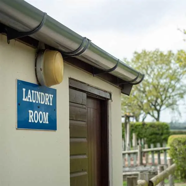 piccadilly-caravan-park-ltd-chippenham-supr5