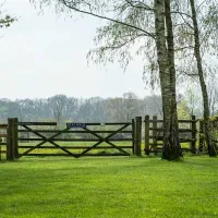 piccadilly-caravan-park-ltd-chippenham-viob5