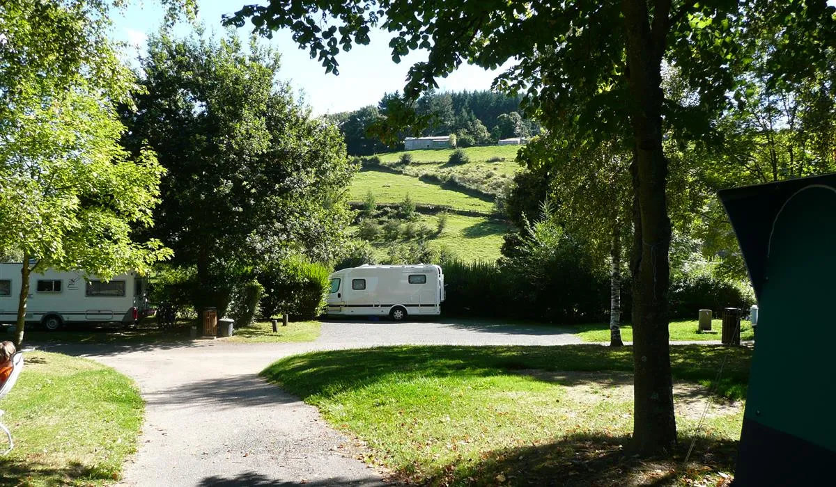 flower-camping-le-paluet-matour-jzvjl