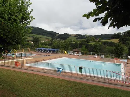 flower-camping-le-paluet-matour-kd5tn