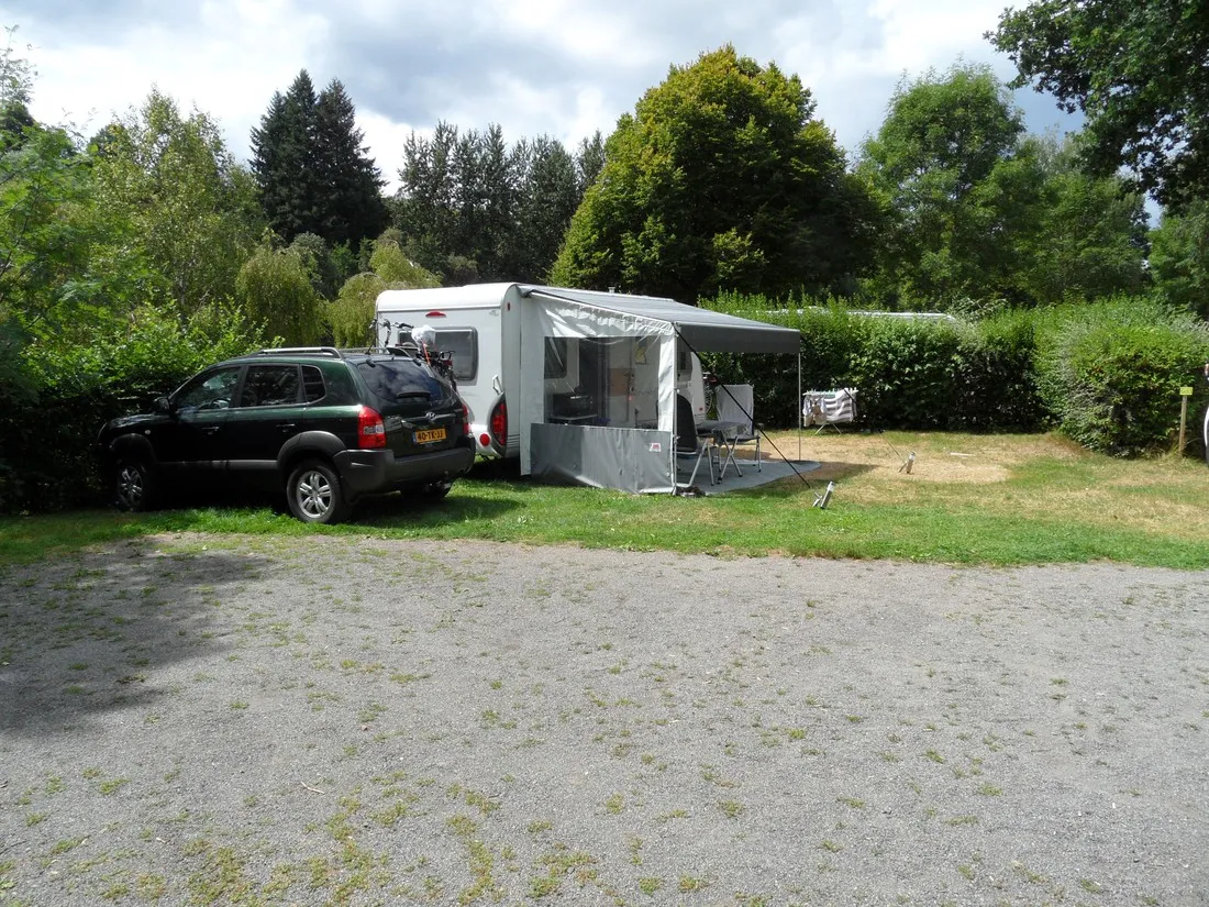 flower-camping-le-paluet-matour-ljiz0