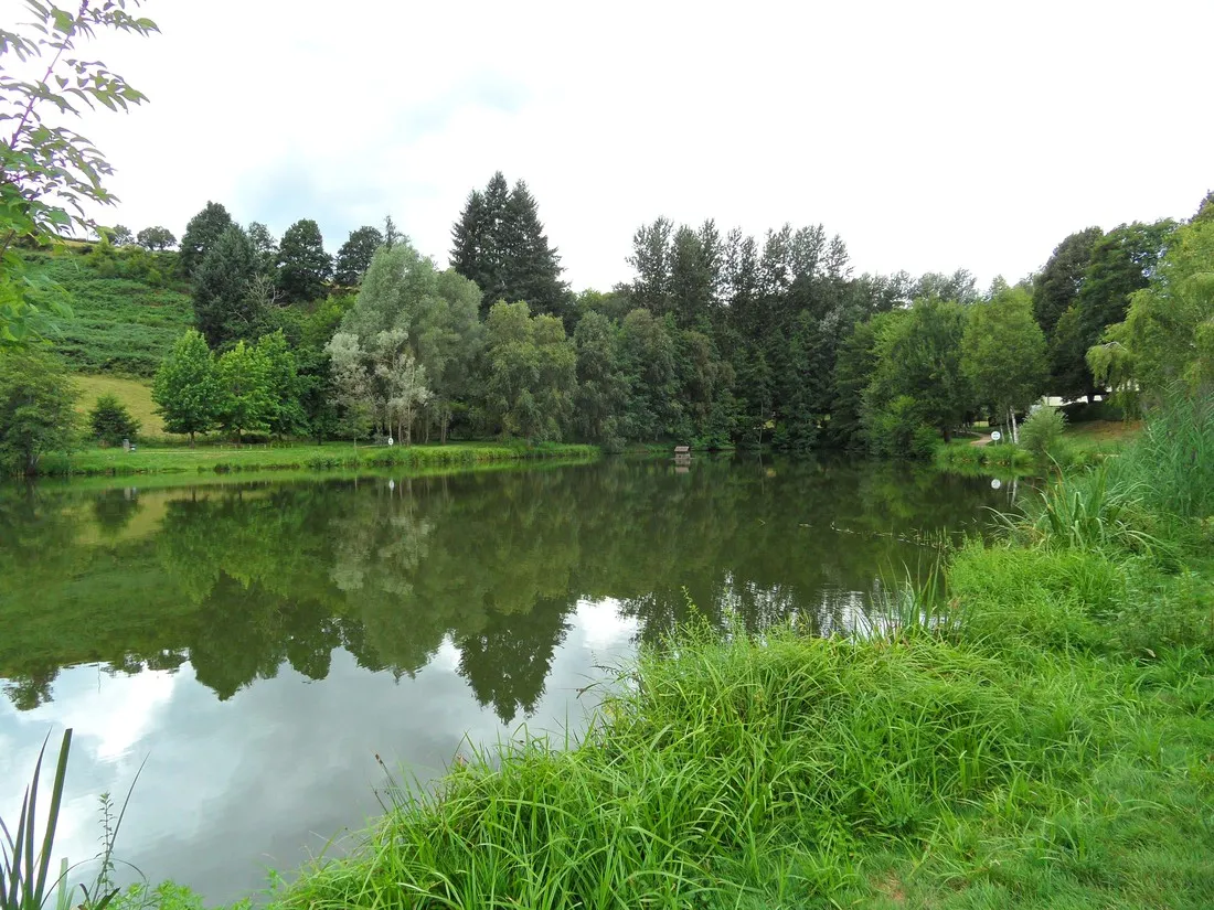 flower-camping-le-paluet-matour-wl5zn