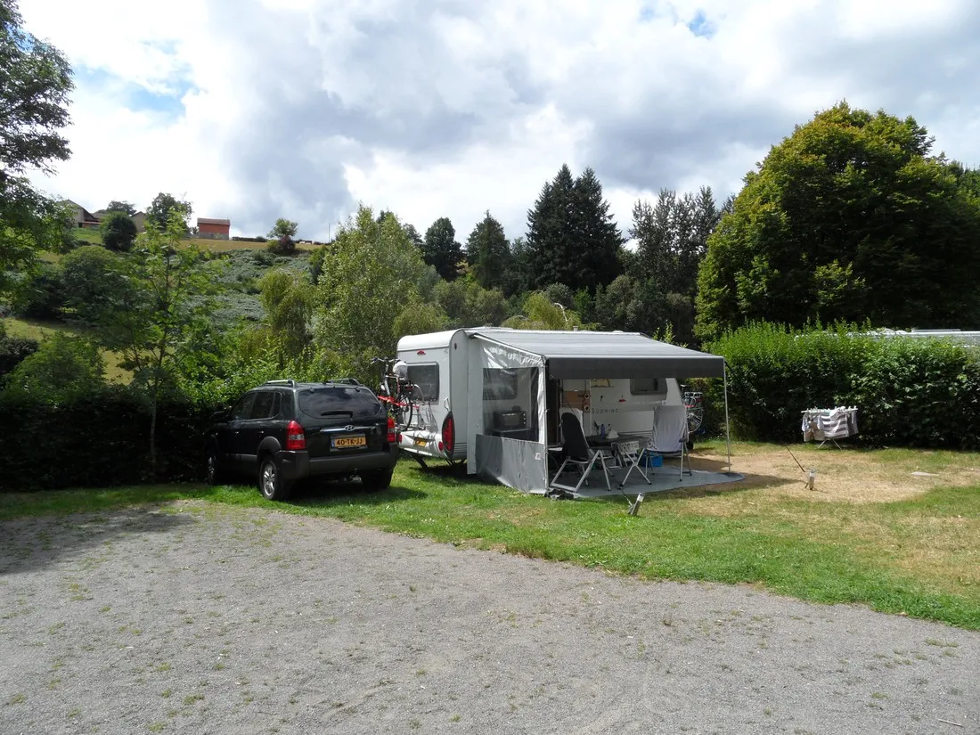 flower-camping-le-paluet-matour-z91ex